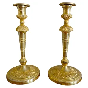 Paire de flambeaux bougeoirs Empire en bronze doré au mercure - travail Russe ou Suédois