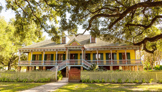 Laura Plantation Bus Tour