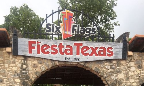 Mother Daughter at the Six Flags Fiesta Texas
