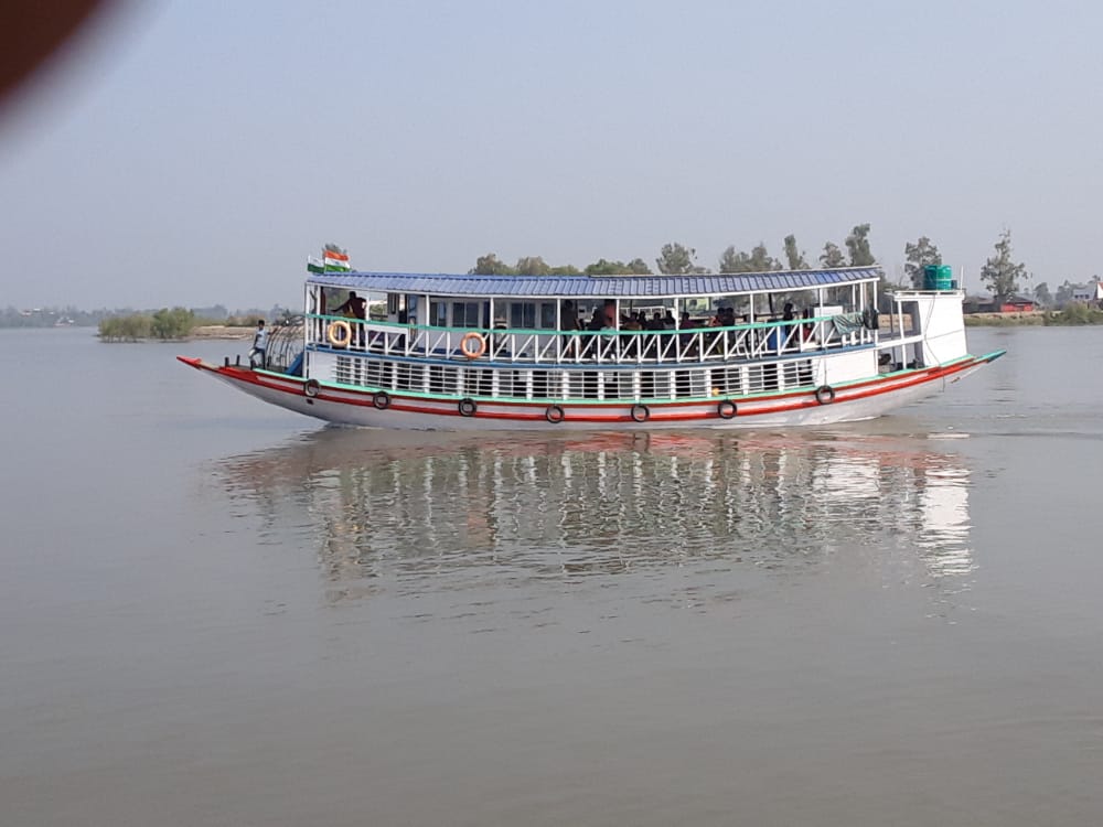 House boat