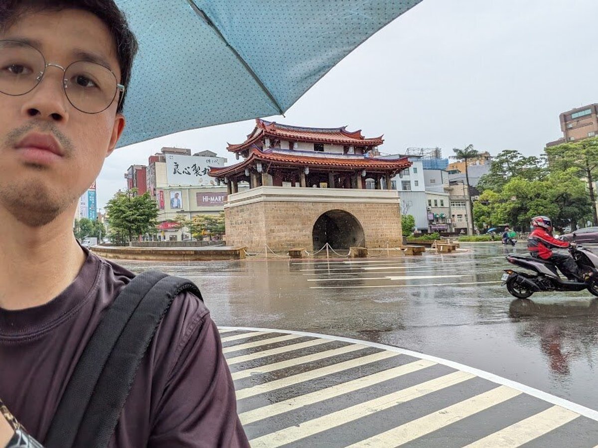 (東門迎曦門的背面)