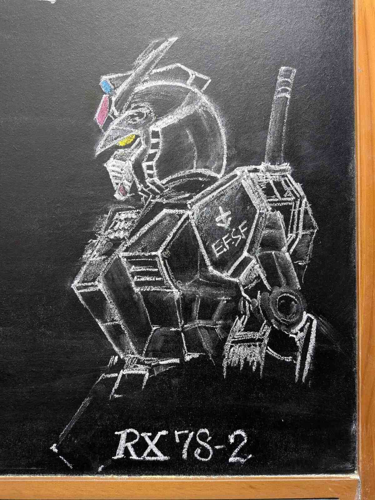 (近看怎機覺得只有胸甲像？)