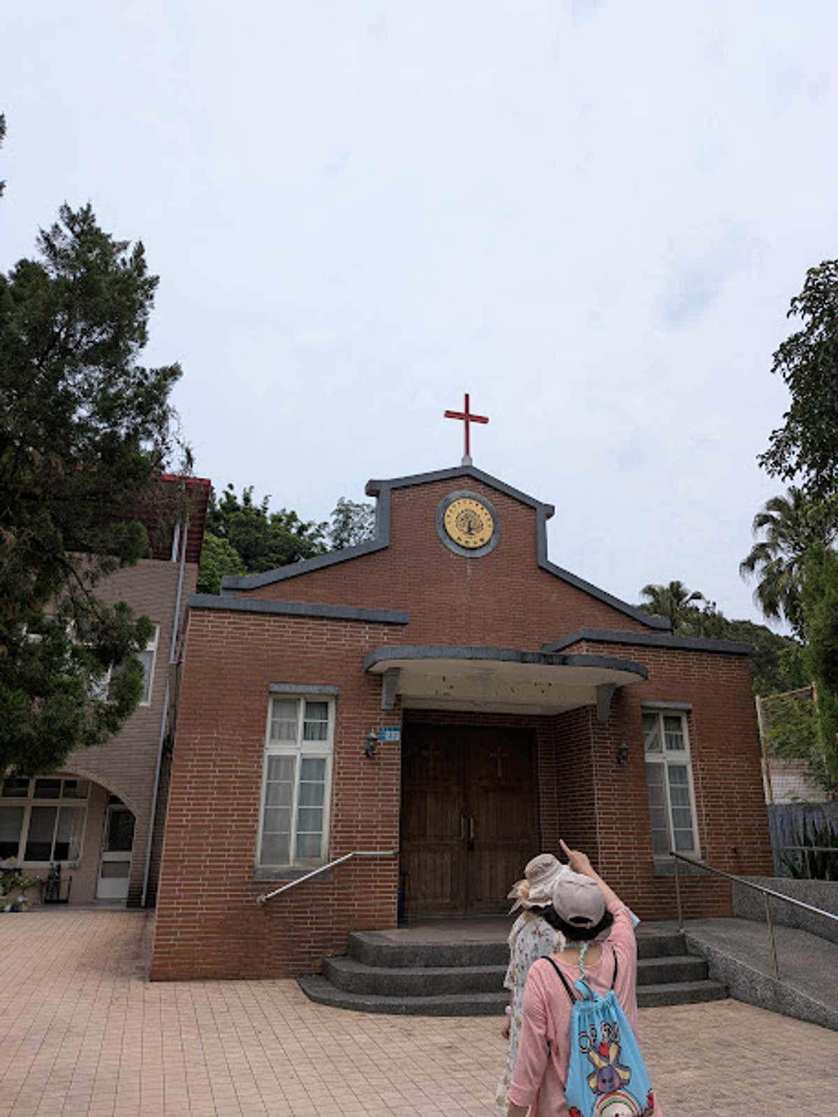 (雙溪長老教會正門)