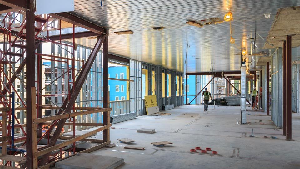 Interior of open-span multi-story construction