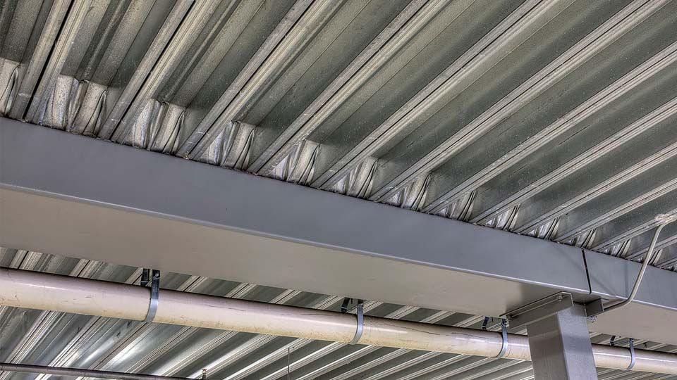 Detail of Deep-Dek® showing closed ends