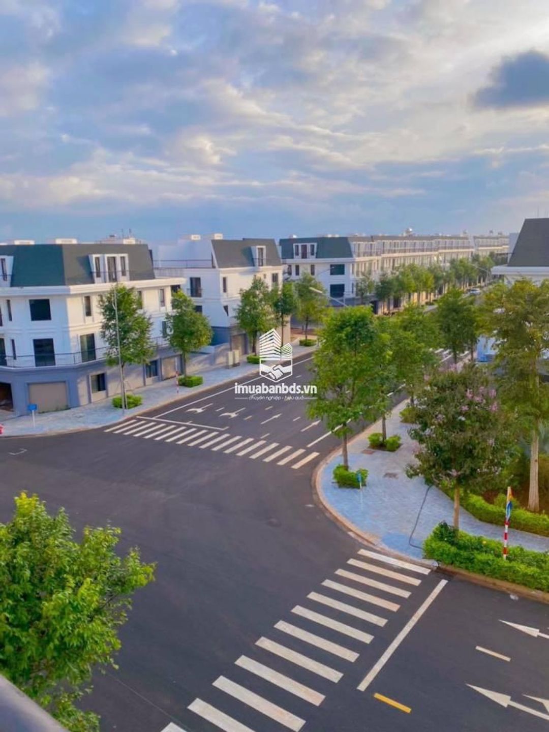 Tặng 1 cây vàng khi mua shophouse dự án Ecocity đường 30m - ảnh 1