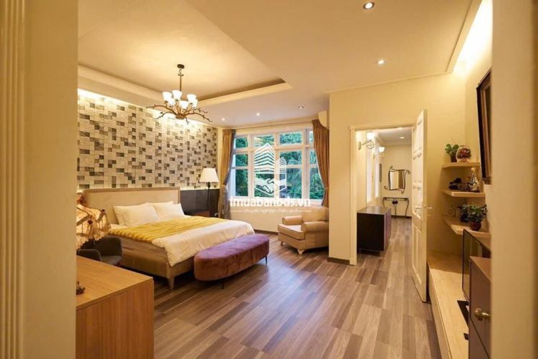 Bán 300m - 4 tầng - 33m.Mặt Tiền. ( CIPUTRA ) Tây Hồ  - ảnh 3