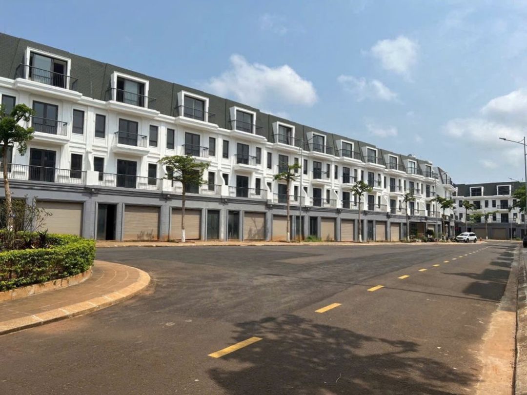 Bán nhà phố vườn view hoa viên đã có sổ, giá chỉ 5,350 - ảnh 3