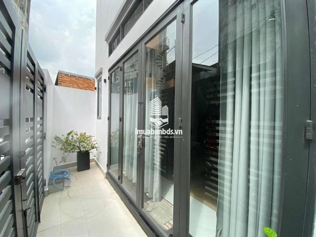 Bán nhà sát căn mặt tiền đường Tỉnh Lộ 10, DT 63m2, xây mới 1 trệt, 1 lầu - ảnh 2