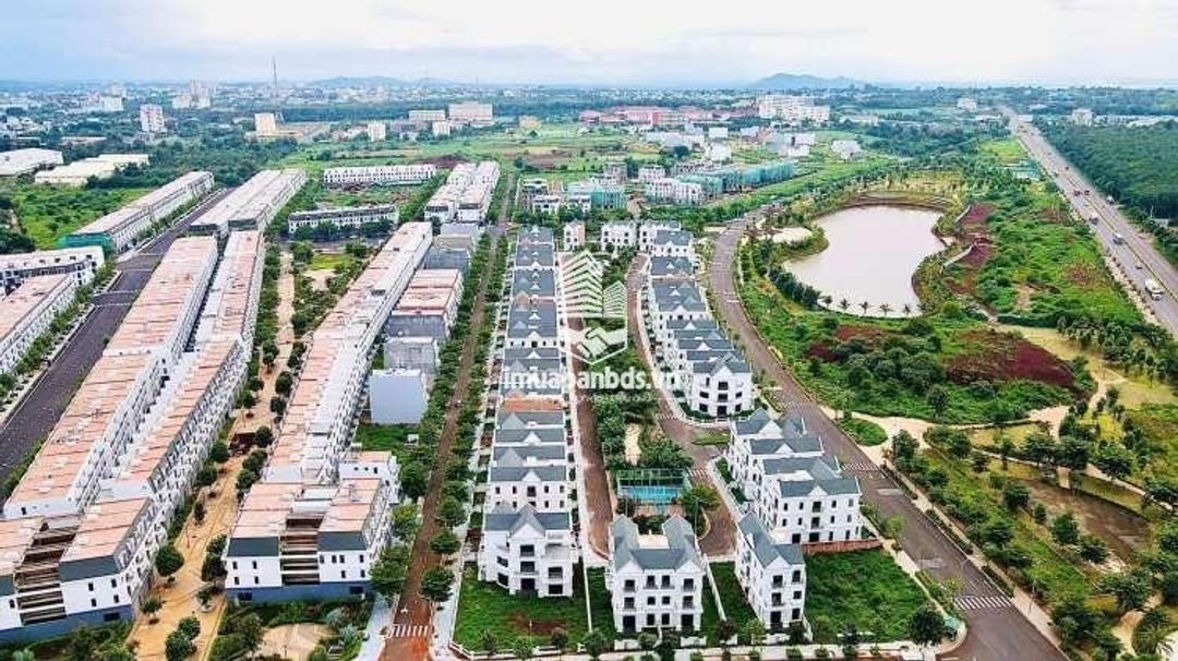 Shophouse mặt tiền Nguyễn Chí Thanh QL14 bán giá cực tốt 9.2 tỷ  - ảnh 1