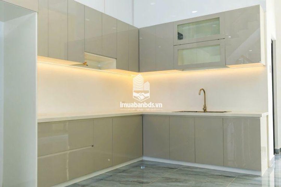 Bán gấp nhà 3 tầng, Thủ Dầu Một, giá chỉ 2,95 tỷ,hỗ trợ vay lên đến 70%!!! - ảnh 1