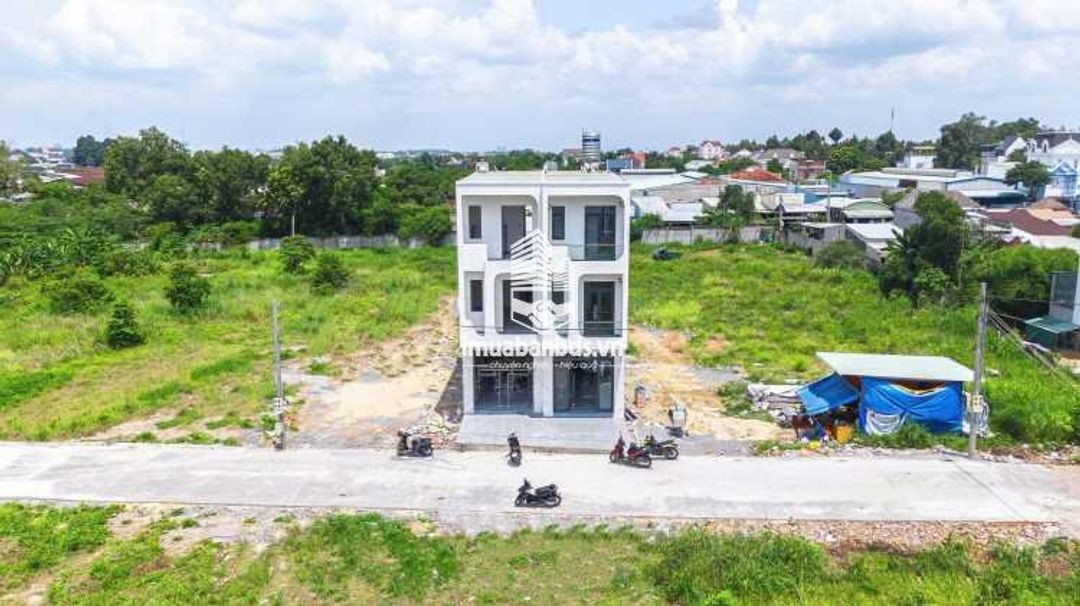 Bán gấp nhà 3 tầng, Thủ Dầu Một, giá chỉ 2,95 tỷ,hỗ trợ vay lên đến 70%!!! - ảnh 3