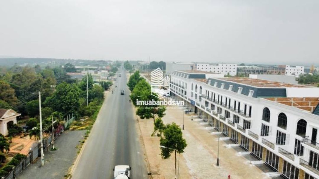 Bán shophouse mặt tiền đường Hà Huy Tập, sẵn sổ, hỗ trợ vay 3 bên  - ảnh 1