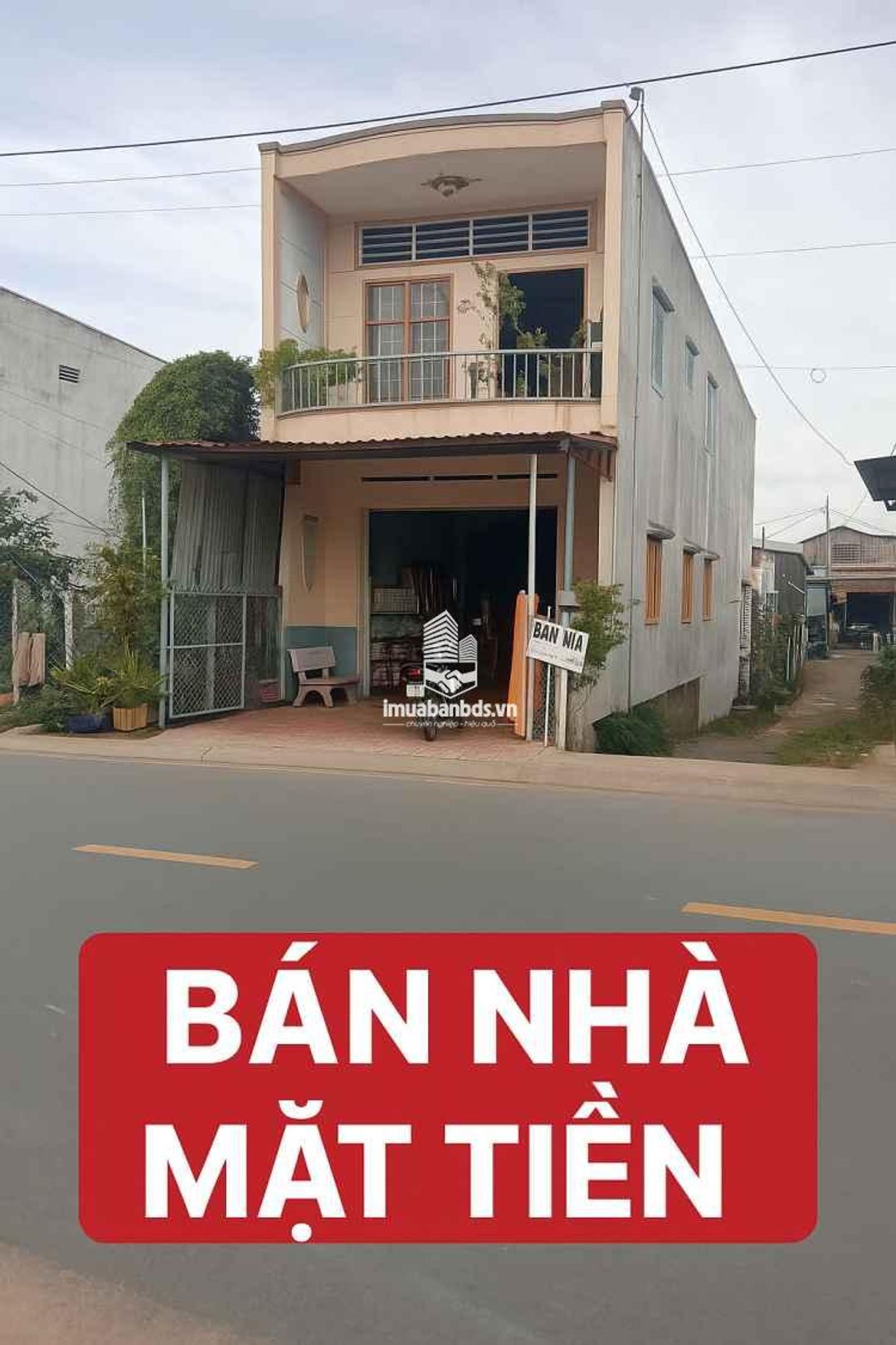 Bán nhà mặt phố.Nha 1 trệt 1 lâu.Gan chợ.Gan bên phà.Duong lớn thuận lợi kinh doanh.Gia 3 tỷ 500 tr - ảnh 1