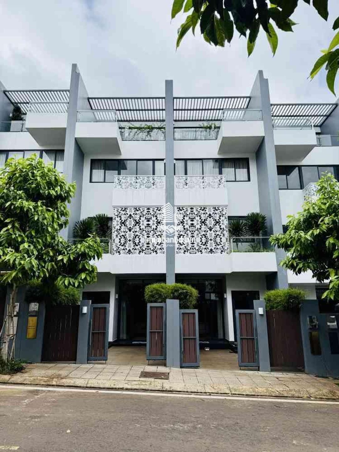 Bán Nhà Phố Trung Tâm Buôn Ma Thuột - 4 Tầng 125m2 - ảnh 6