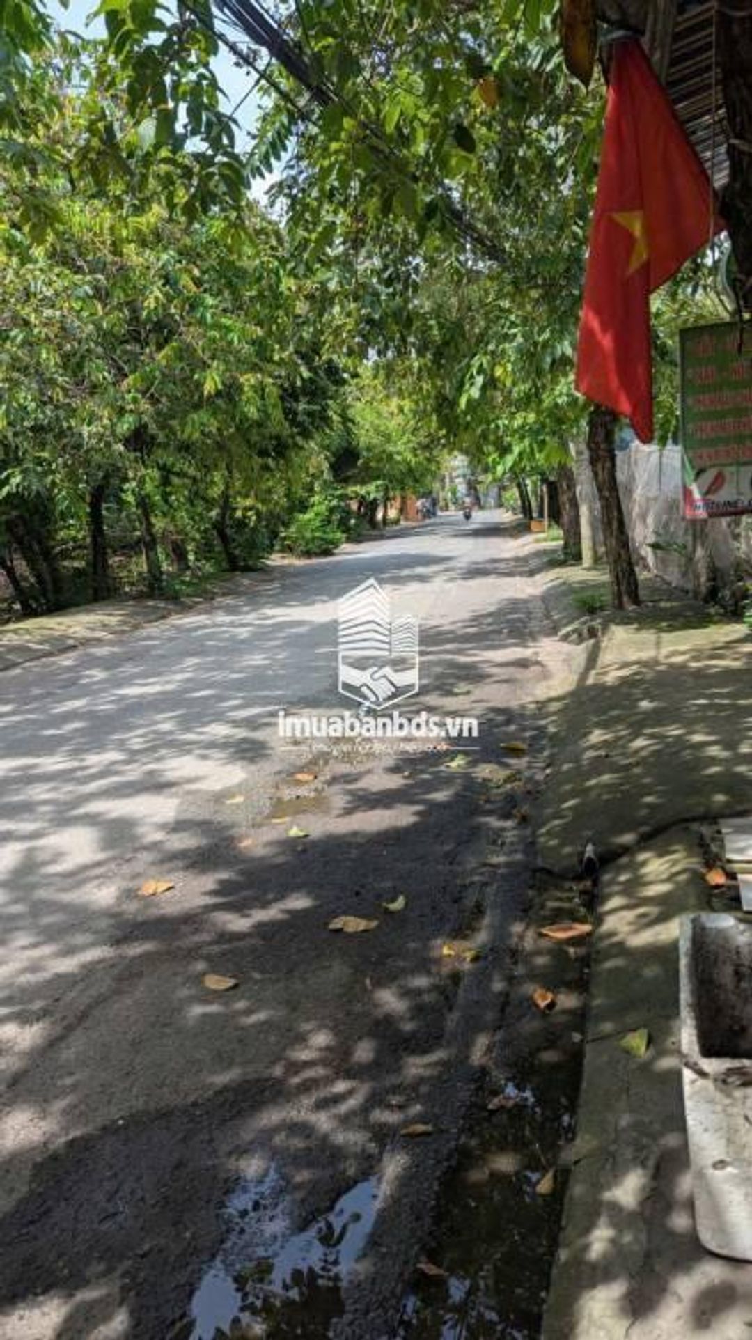 Bán nhà và đất 200m2 mặt tiền đường lớn xã Thới Tam Thôn Hóc Môn - ảnh 1