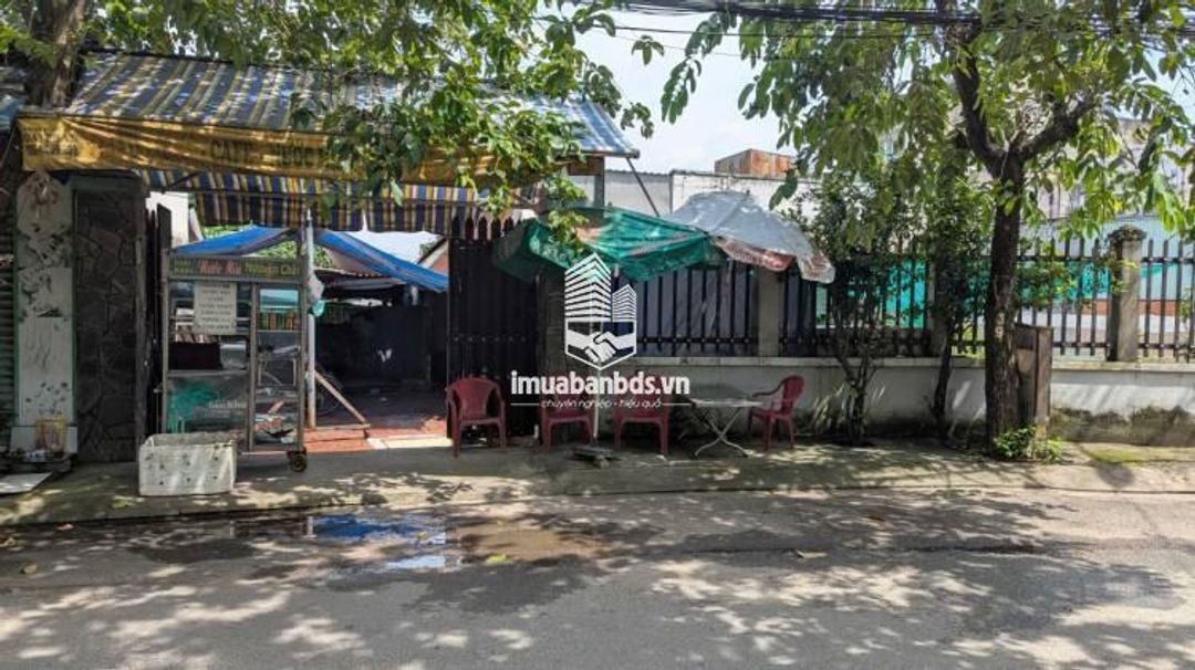 Bán nhà và đất 200m2 mặt tiền đường lớn xã Thới Tam Thôn Hóc Môn - ảnh 2