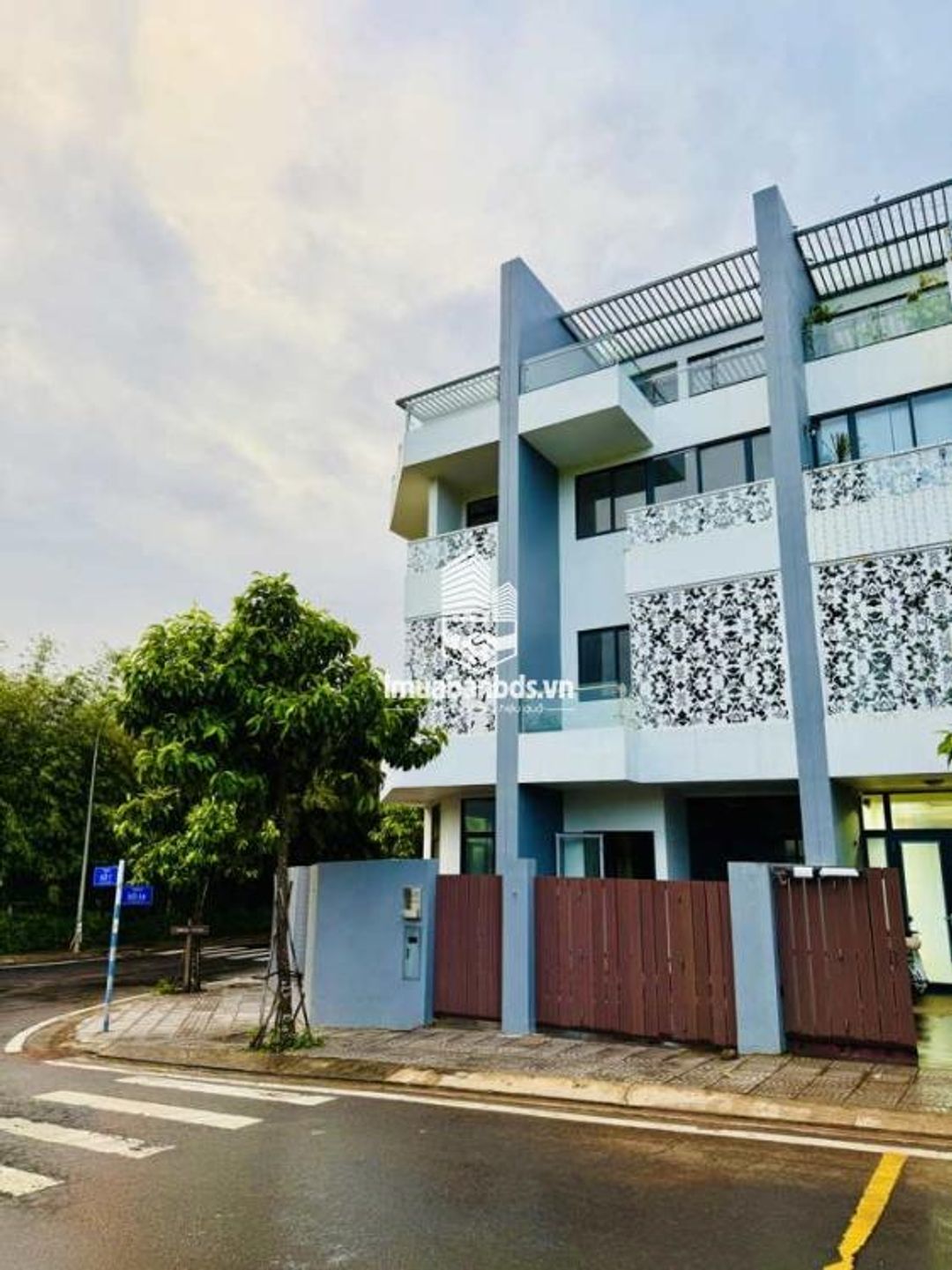 Bán Căn Góc 300m2 - 4 Tầng - Trung Tâm Buôn Ma Thuột - ảnh 3
