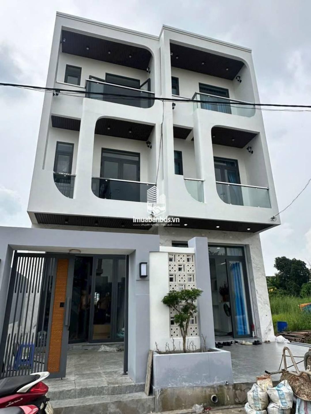 Bán gấp nhà 3 tầng, Thủ Dầu Một, giá chỉ 2,95 tỷ, hỗ trợ vay lên đến 70% - ảnh 2