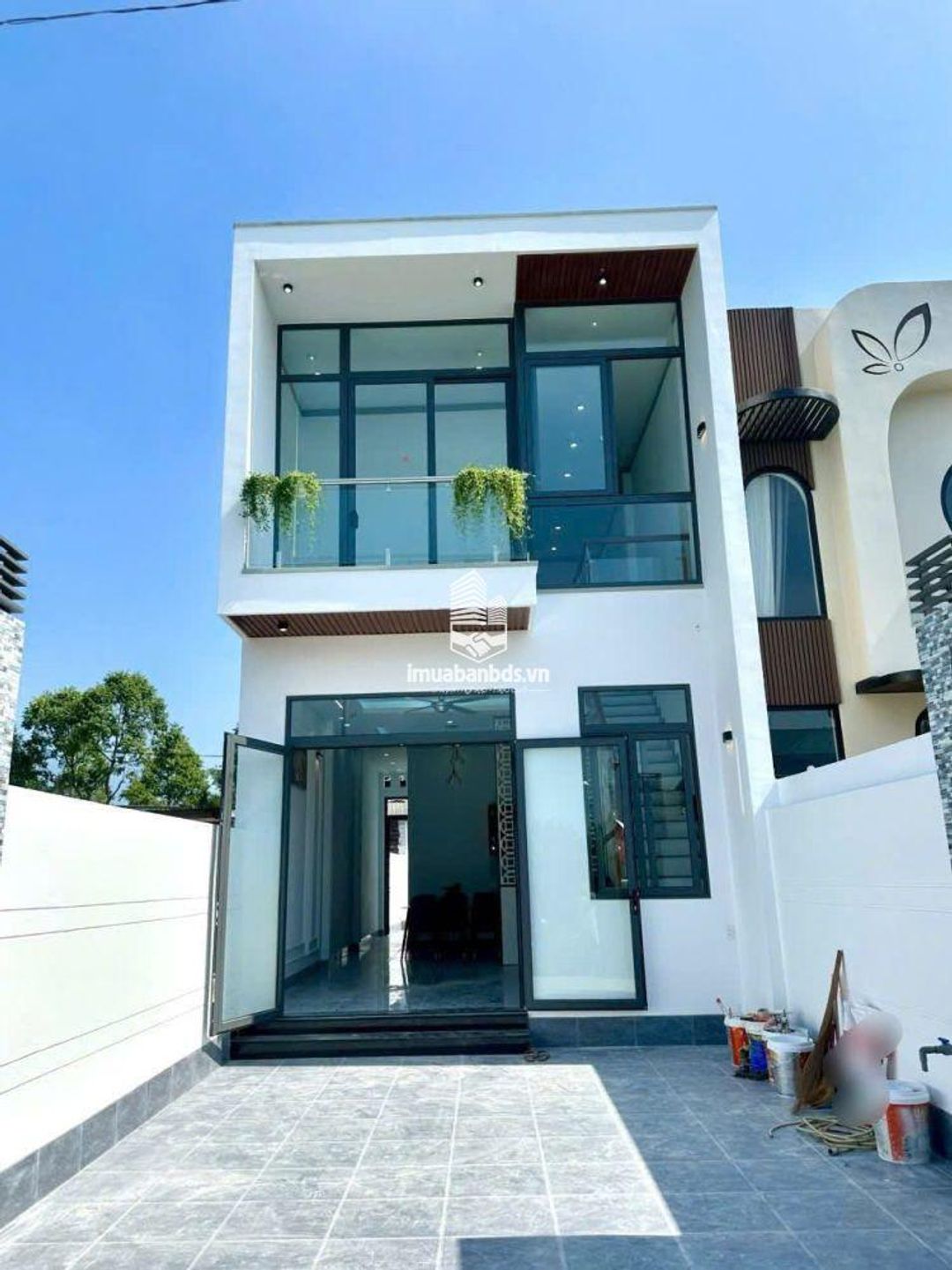 Nhà trệt lầu Thủ Dầu Một. Đường xe hơi thông. 3PN chỉ 2.49 tỷ. Sổ Hồng Riêng - ảnh 2
