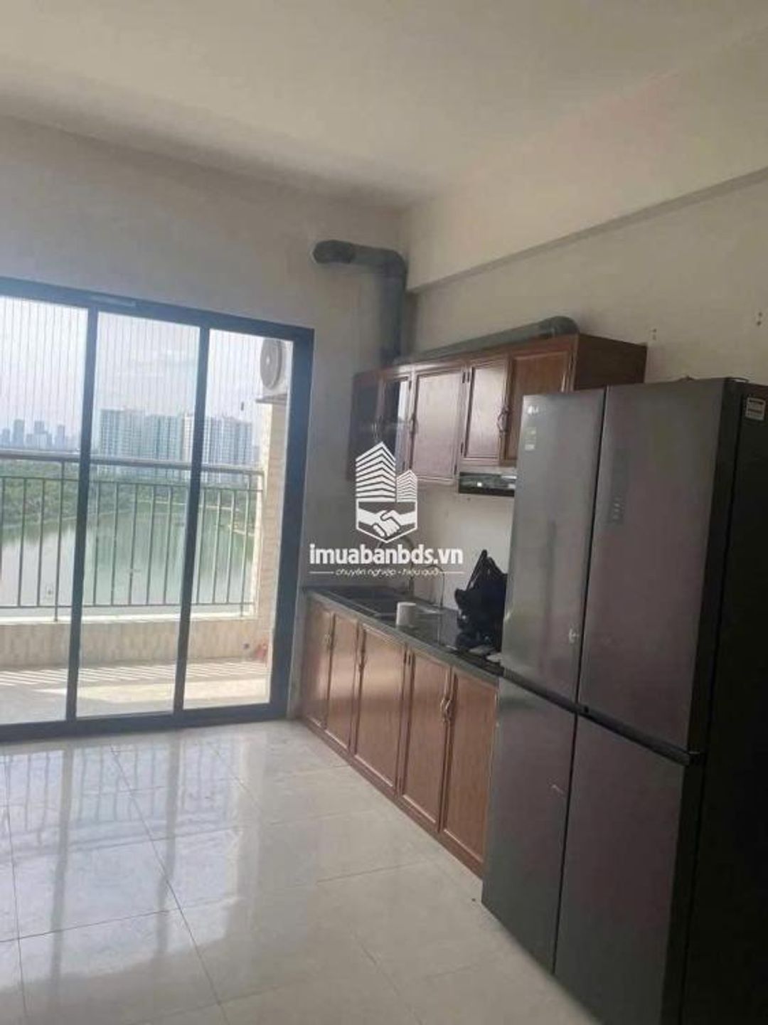    CHÍNH CHỦ CẦN BÁN GẤP – CĂN HỘ 2 NGỦ FULL ĐỒ – BAN CÔNG VIEW HỒ – CHUNG CƯ THANH HÀ   - ảnh 2