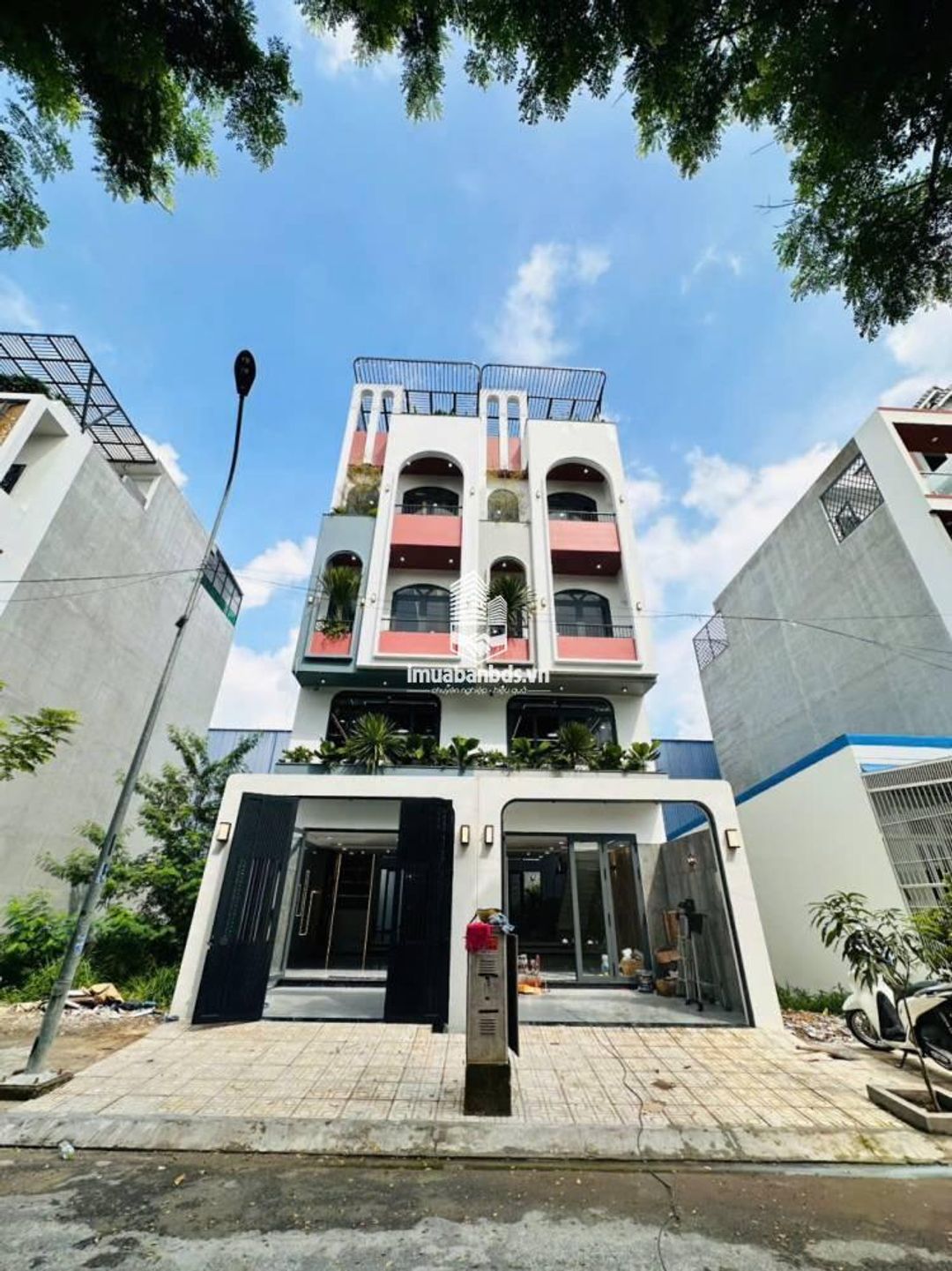 Bán gấp nhà 2 lầu 4x30m Bình Dương, giá chỉ 2,95 tỷ, hỗ trợ vay 70% - ảnh 1