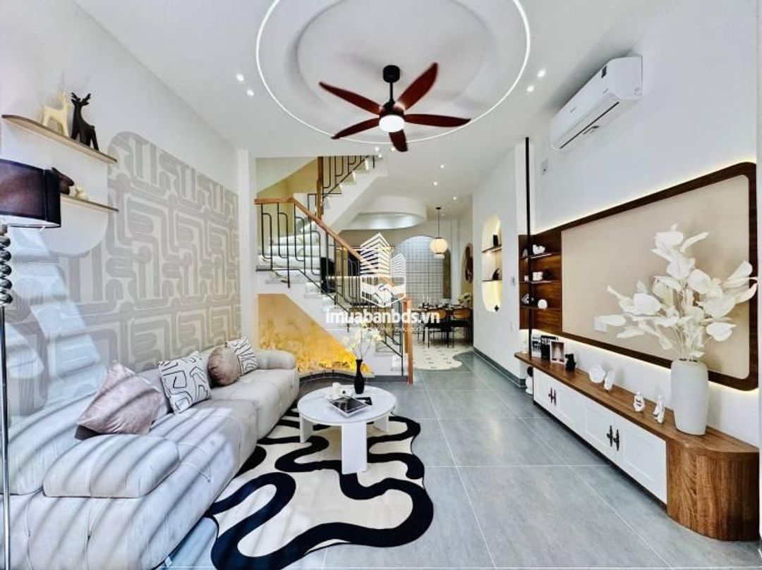 Cần bán gấp nhà Nguyễn Đình Chiểu, P2, Quận 3, Giá 3 tỷ 200, DT 55m2 - ảnh 1