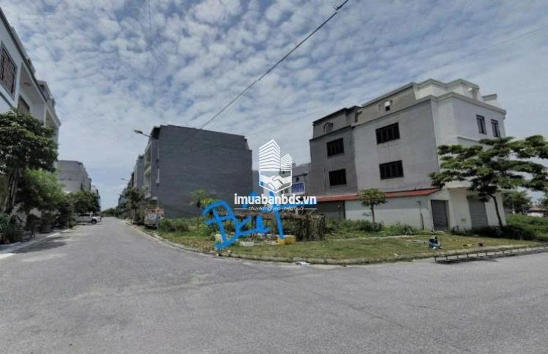 BÁN ĐẤT HOÀ LẠC VIEW HỒ TÂN XÃ ĐƯỜNG RỘNG Ô TÔ TRÁNH Ở SƯỚNG KD TỐT, ĐỐI DIỆN ĐHFPT ĐHQG, GIÁ ĐẦU TƯ - ảnh 1