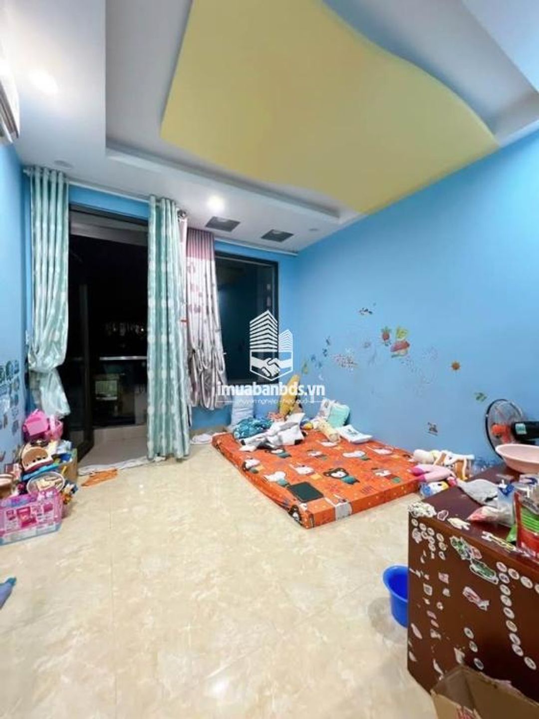 Kẹt tiền bán gấp nhà đường Vườn Chuối, Phường 4, Quận 3, giá 3 tỷ 950, diện tích 46.8m2 - ảnh 1