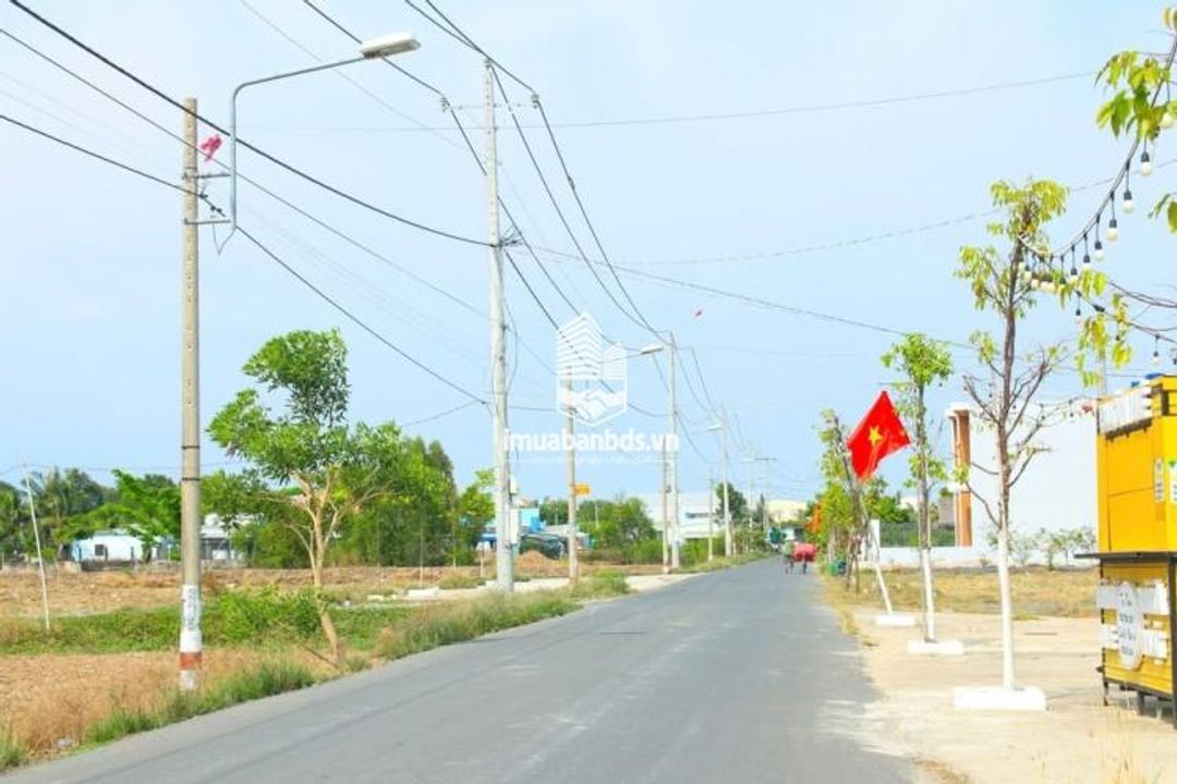 CẦN BÁN MÃNH ĐẤT 114M2 THỔ FULL THỔ CƯ GẦN CHỢ - ảnh 1