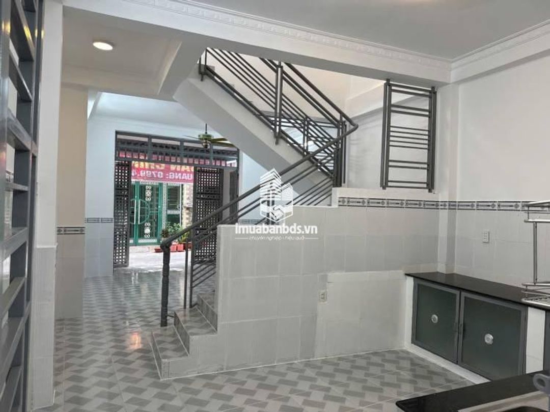 Bán nhà 1 trệt 2 lầu trống suốt mới 100%, hẻm 94// Phú Thọ Hoà Tân Phú - ảnh 3