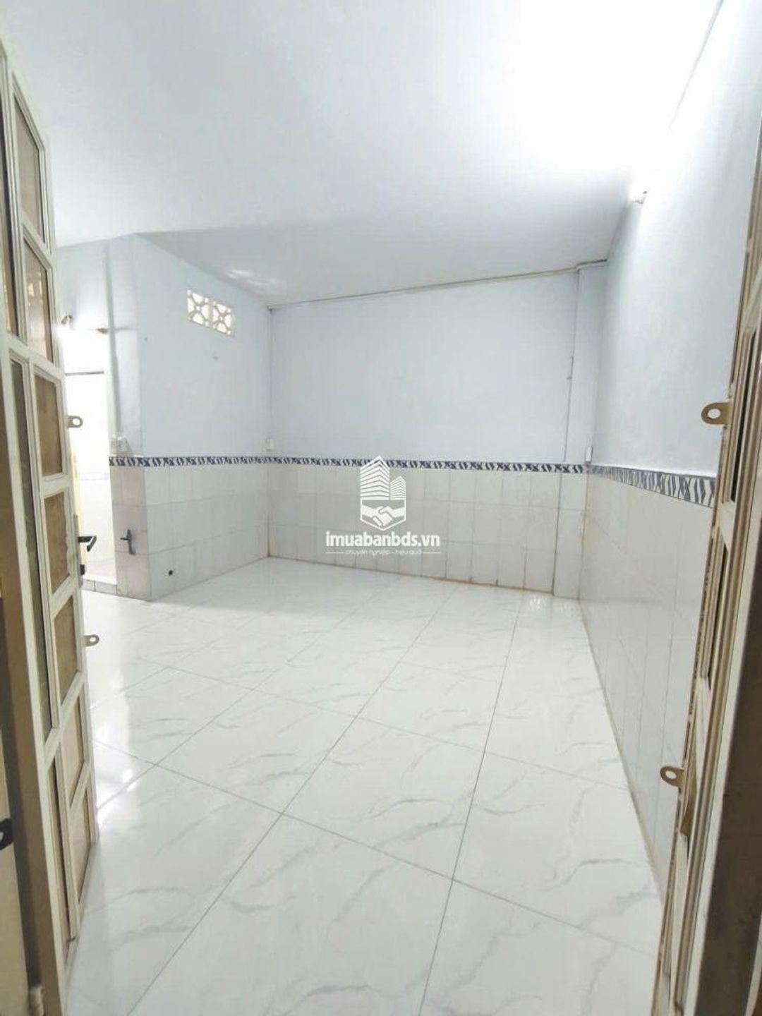Bán nhà 1 trệt 1 lầu hẻm 322/ Trần Hưng Đạo P. Ng Cư Trinh Q1 - ảnh 3