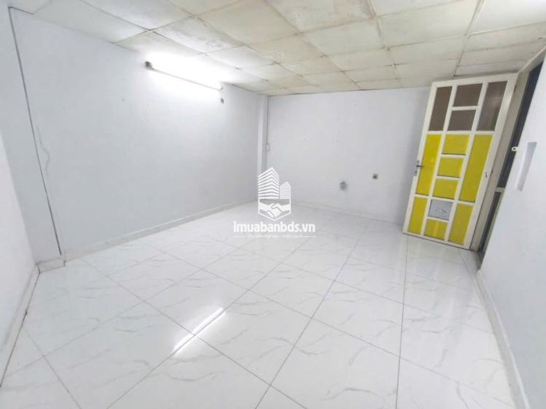 Bán nhà 1 trệt 1 lầu hẻm 322/ Trần Hưng Đạo P. Ng Cư Trinh Q1 - ảnh 1