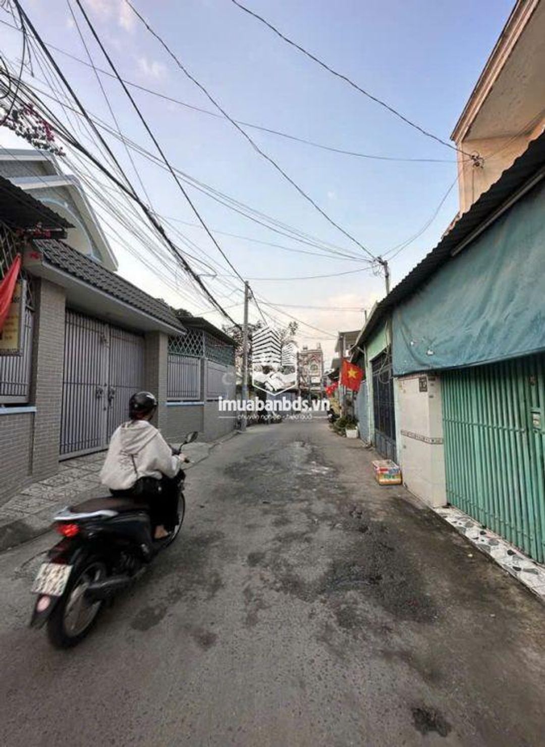 Bán nhà xây mới trang bị full nội thất 100% vào ở ngay, gần Tô Ký Q12  - ảnh 1