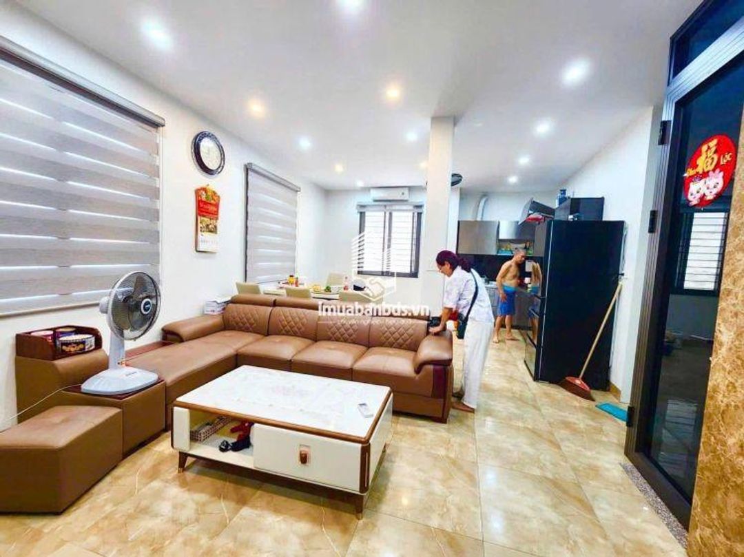 Bán 106m - 5 Tầng - 6m.Mặt Tiền. ( Trần Quốc Vượng )Cầu Giấy - ảnh 1