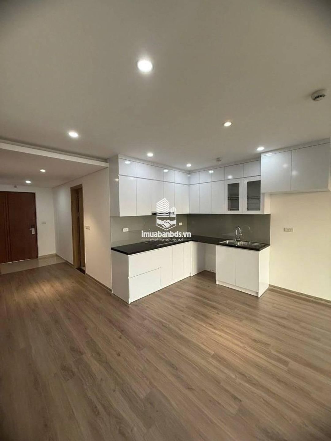 THỐNG NHẤT COMPLEX – 82 NGUYỄN TUÂN – 3PN 2WC – CĂN GÓC 2 BAN CÔNG – CÓ SLOT Ô TÔ – GIÁ 10.4 TỶ - ảnh 3