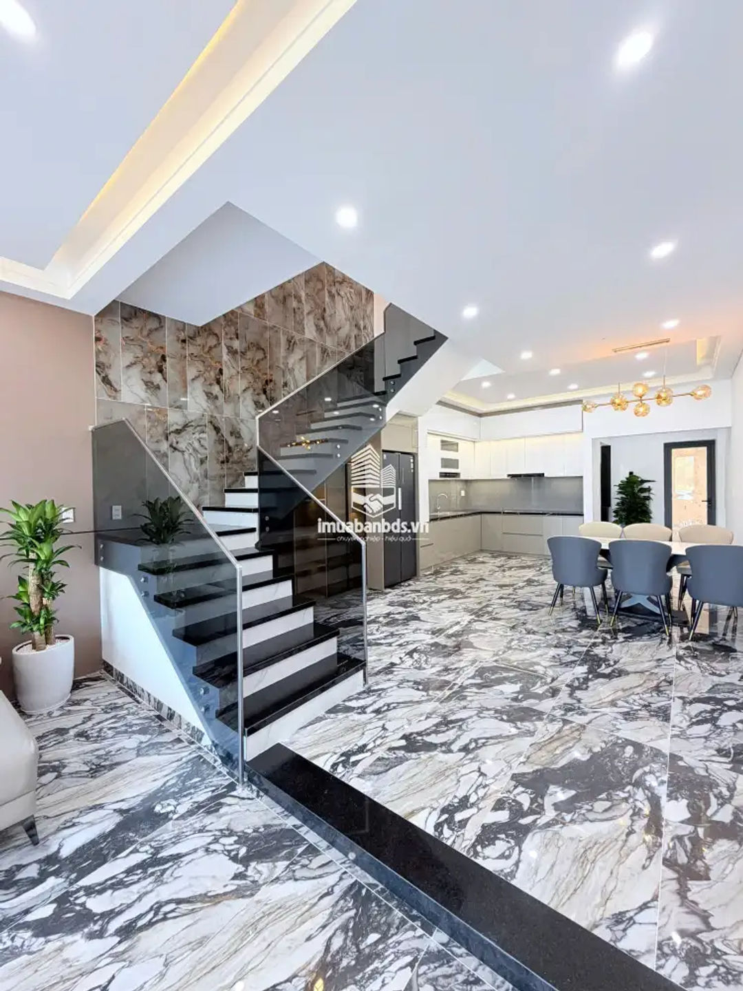 Bán Nhà Đẹp Trần Bích San – 4 Tầng – View Biển – Gần Mikazuki  - ảnh 2