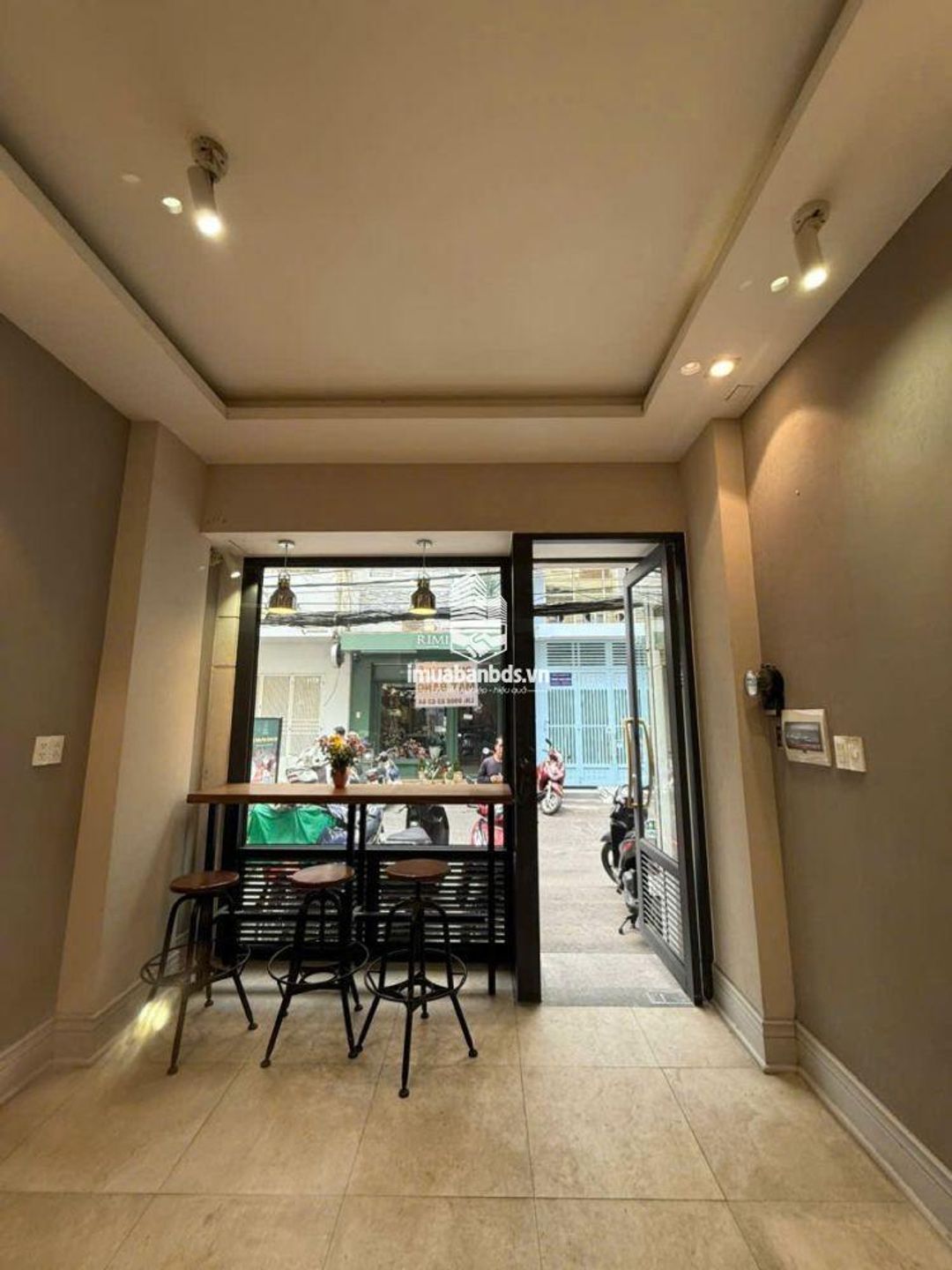 Cho thuê mặt bằng 150/31 Nguyễn Trãi Q1 siêu đẹp - ảnh 1