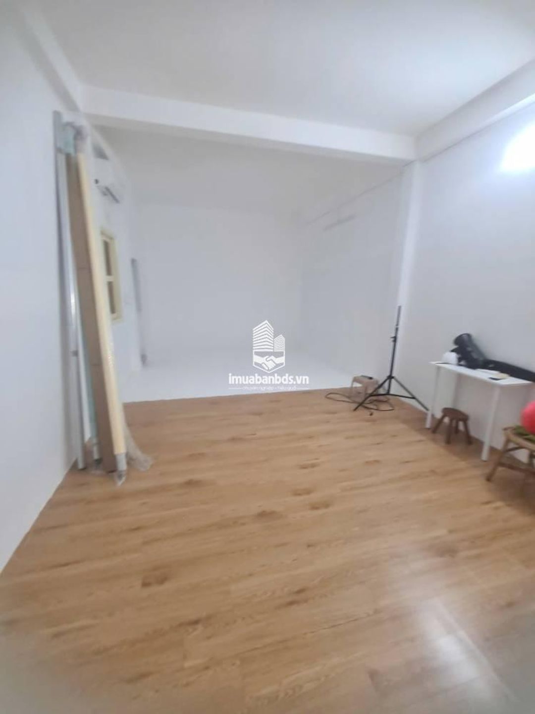 Cho thuê phòng làm việc 50m2 lầu 1 tiện làm editor, designer, quay SP - ảnh 2