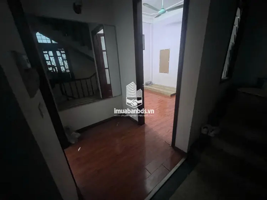 Cho thuê nhà ngõ phố Trung Liệt, Hà Hà Nội. Diện tích 50 m², 4 tầng, 4PN và 4WC.  - ảnh 1