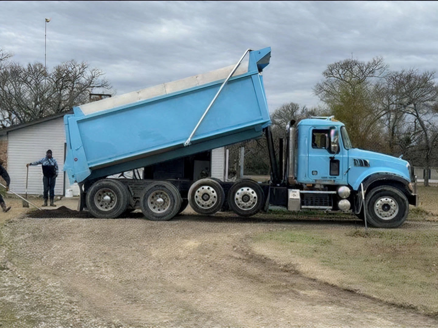 Cumberland Tar & Chip family-owned team working in Middle Tennessee