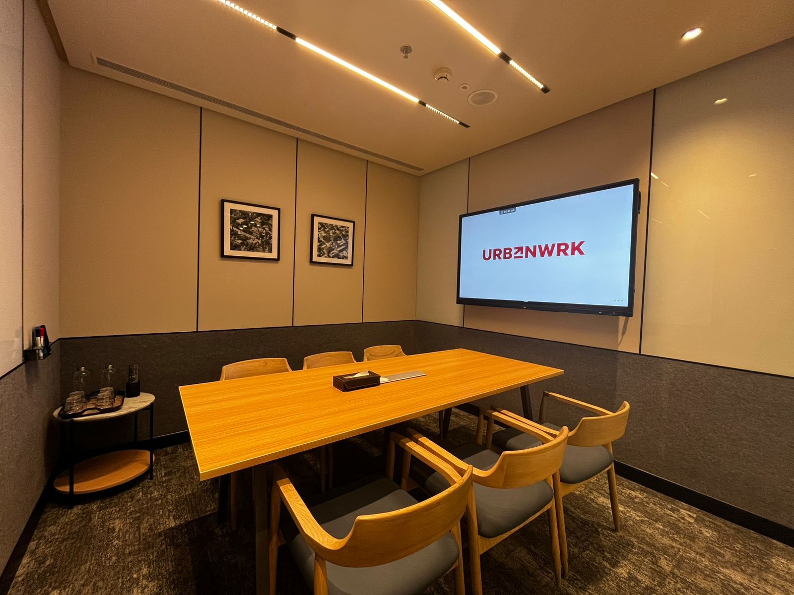 UrbanWrk Meeting Room