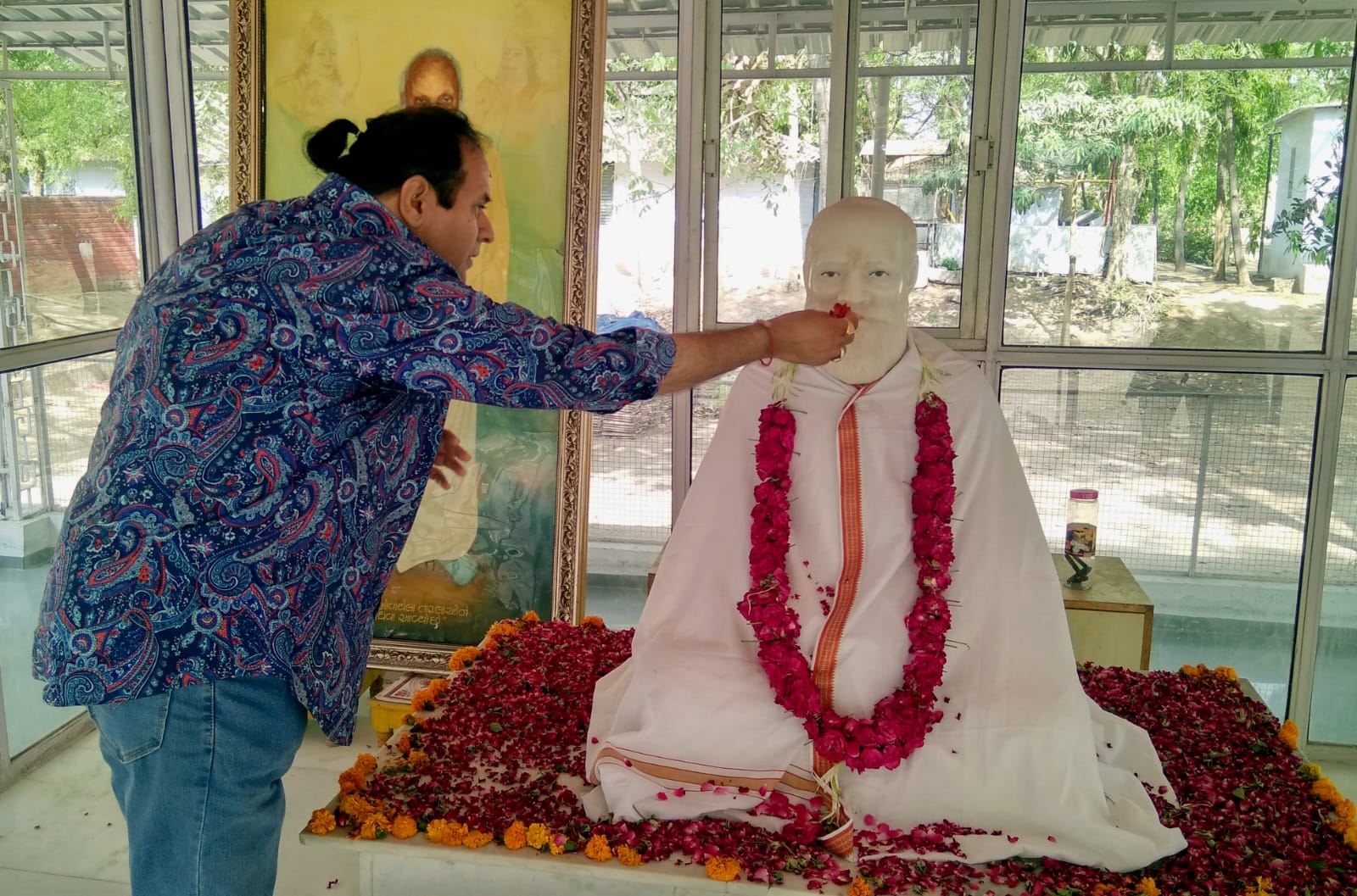Guruji Yogiraj Dhyan yogi Yogeswardasji 24