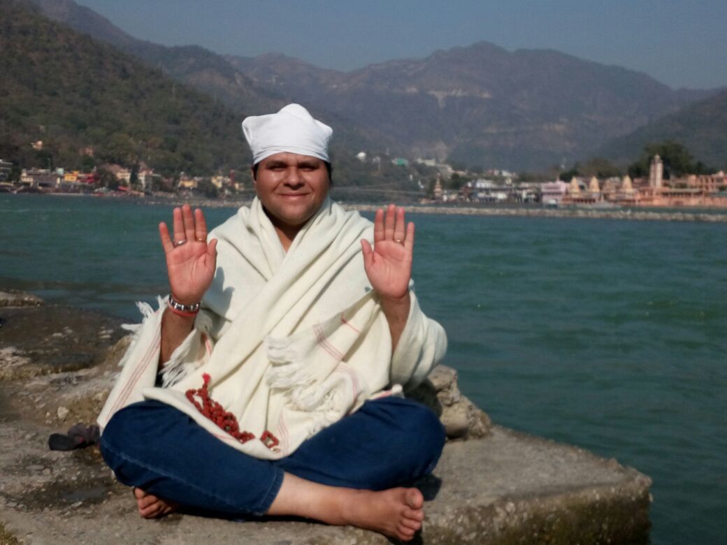 Guruji Yogiraj Dhyan yogi Yogeswardasji 38