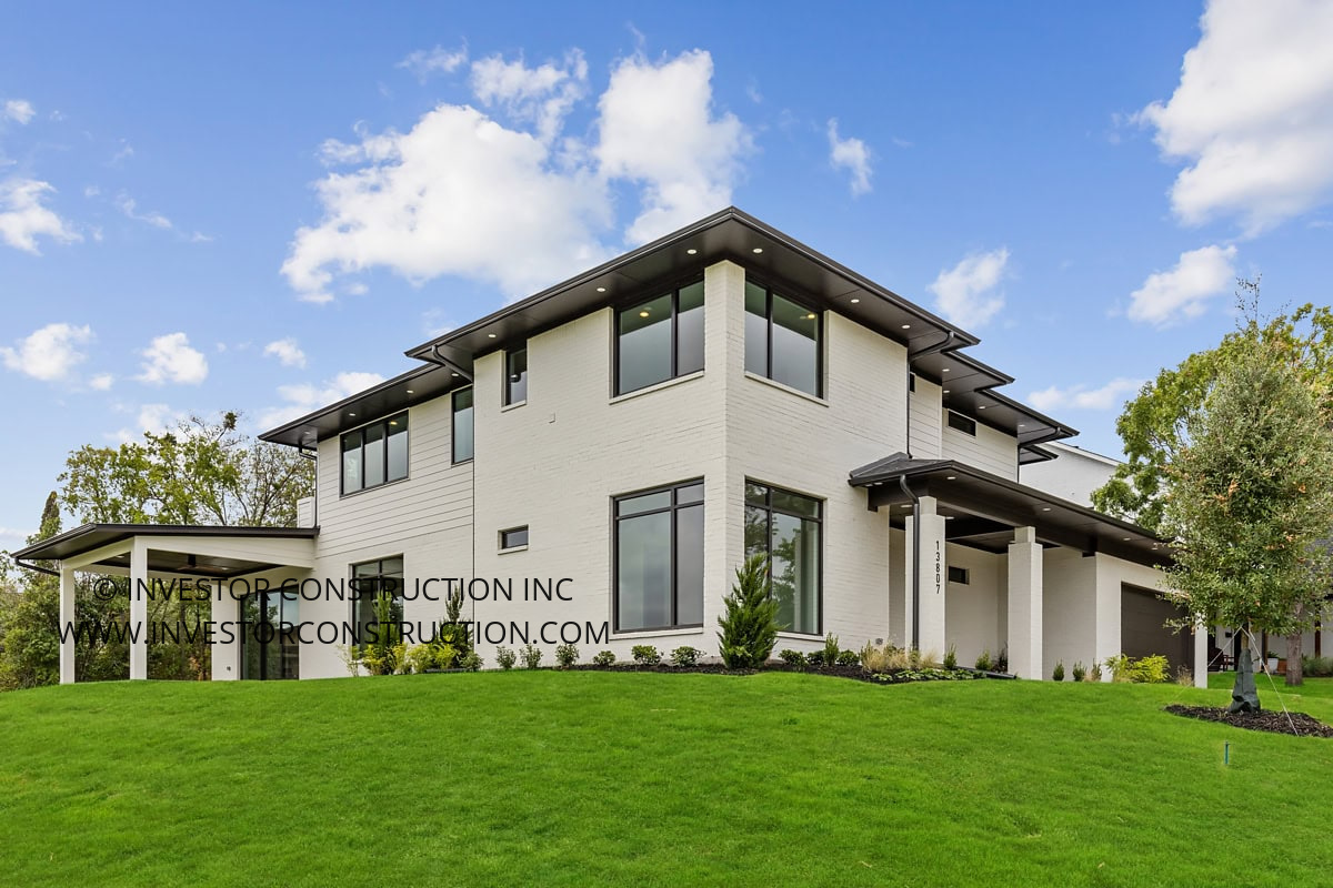 13807 Lillard Ln, Farmers Branch front elevation photo 2. View full photo gallery at: https://bit.ly/4lCqi9e