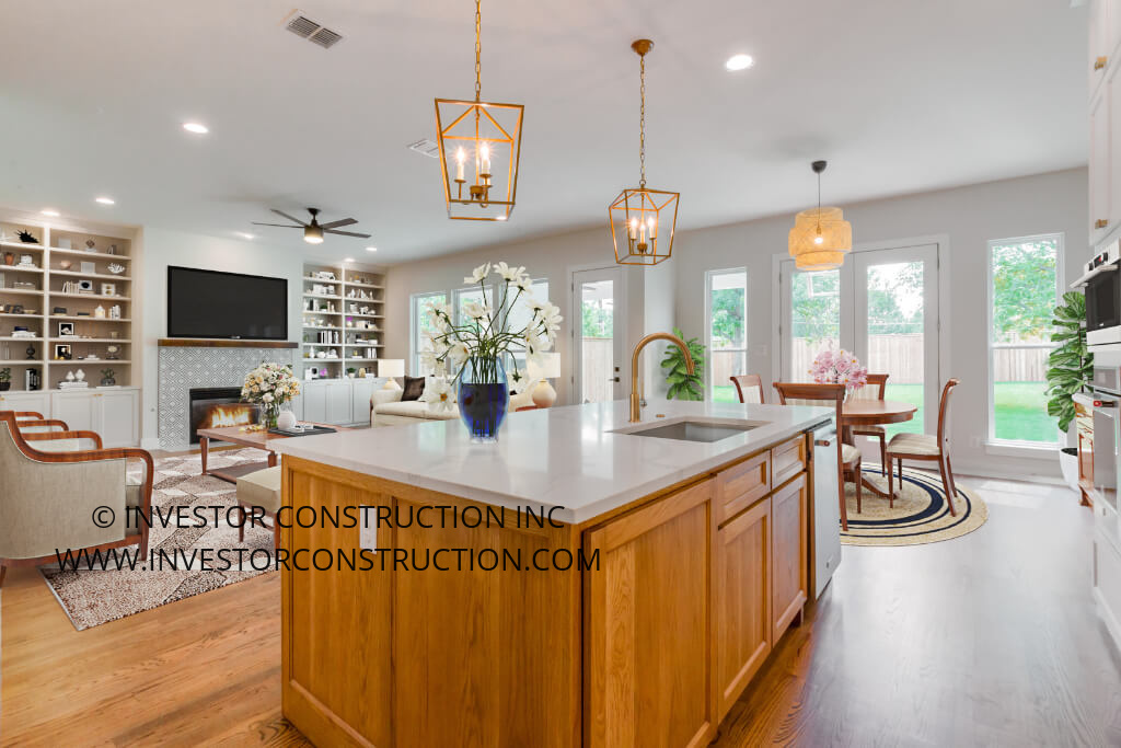 13811 Lillard Ln, Farmers Branch kitchen photo 2. View full photo gallery at: https://bit.ly/3umc9T9