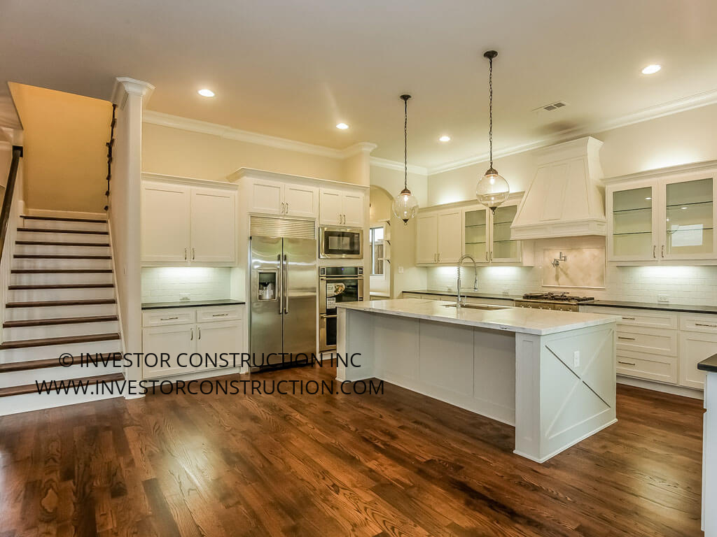 4523 Elsby, Briarwood, Dallas, kitchen 5. View full photo gallery at: https://goo.gl/6UFN6k