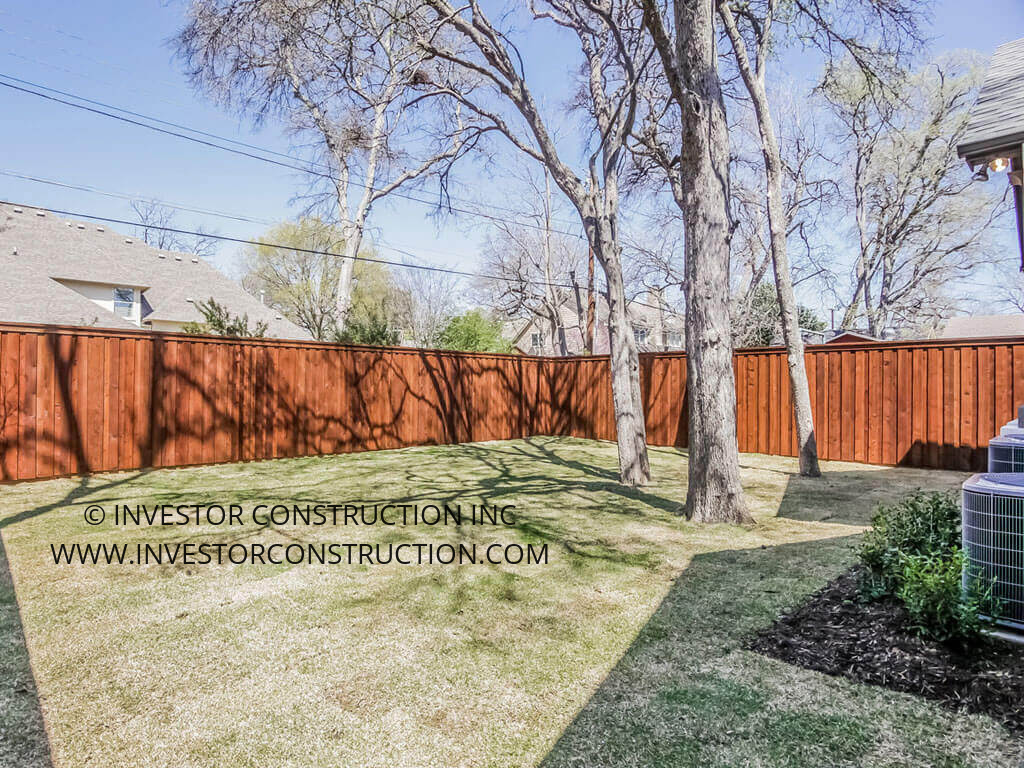 4575 Elsby Ave, Dallas, Briarwood, backyard 2. View full photo gallery at: https://goo.gl/61JJdi