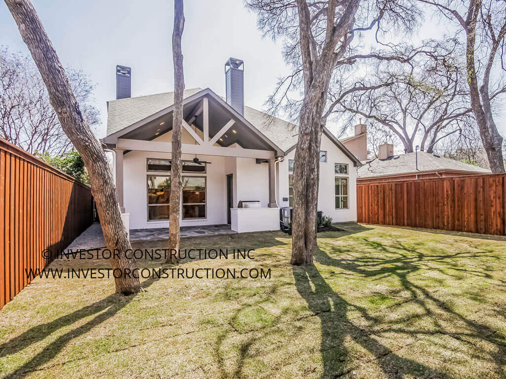 4575 Elsby Ave, Dallas, Briarwood, backyard 3. View full photo gallery at: https://goo.gl/61JJdi