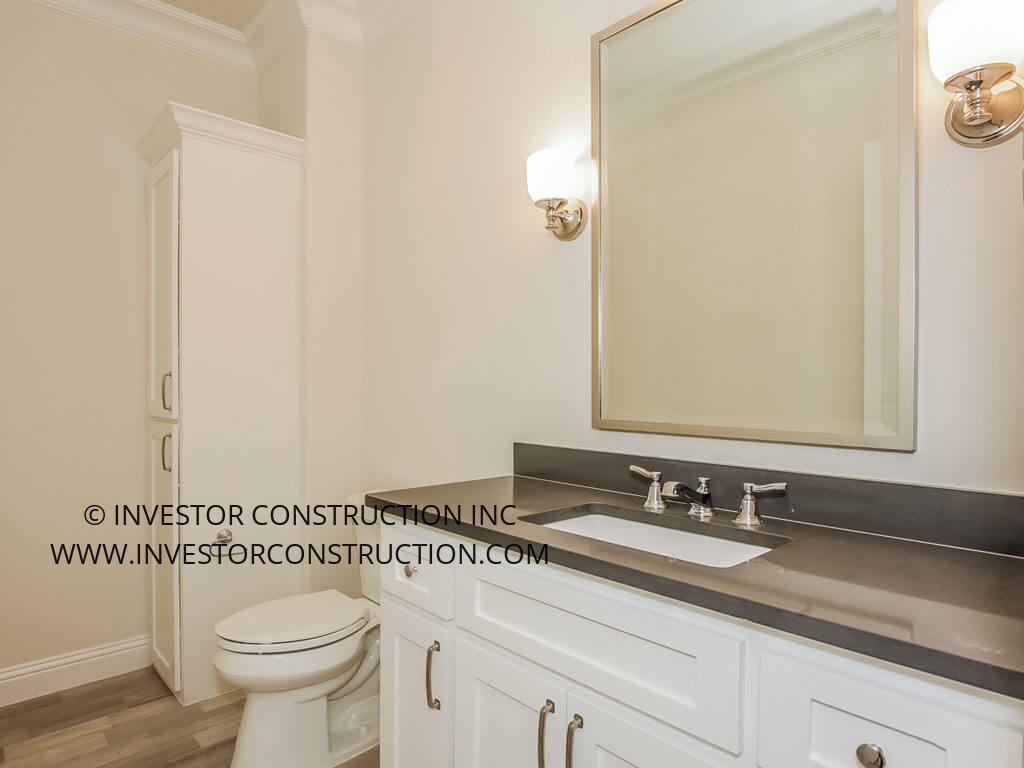 4575 Elsby Ave, Dallas, Briarwood, powder bath 2. View full photo gallery at: https://goo.gl/61JJdi